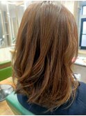 やりすぎないハイライトと、温もりカラー