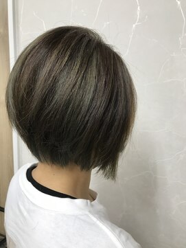 カラーズ びゅーてぃーさろん(COLORS) ボブ