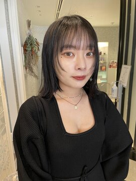 ラパンセヴェール(LA PENSEE VERT) 顔周りカット×暗髪ボブ