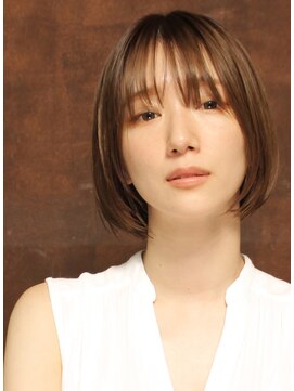 シアンデルカ(CYANDELUCCA) 大人のアゴ下フラットボブ