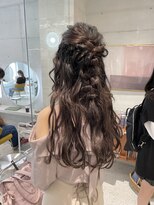 ローウェ 渋谷(Louwe)&nbsp;もこもこハーフアップアレンジ