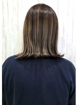 アンジュ 大豆島店(ange) ブリーチ無しハイライト、前下がり[20代30代40代50代60代]