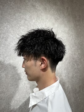 ラルス(Larus) MEN’S HAIR/ブルーブラック/フェザーパーマ/本八幡