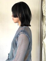 タヴィ(Tavi)&nbsp;パツンとラインのサイドバング×外ハネボブヘア/顔周り/レイヤー