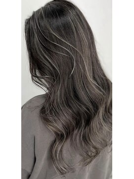 メゾンイロ(Maison I.R.O+) 40代50代白髪ぼかしハイライト