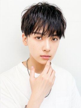 ルーム 郡山店(ROOM) シークレットパーマ短髪ツーブロック束感モテる黒髪流行スーツ