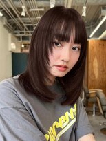 ノイカーム(noi Calm)&nbsp;顔周りレイヤーカットくびれヘアミルクティーベージュカラー