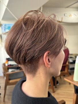 カナエ(CaNaE) レディースの刈り上げ