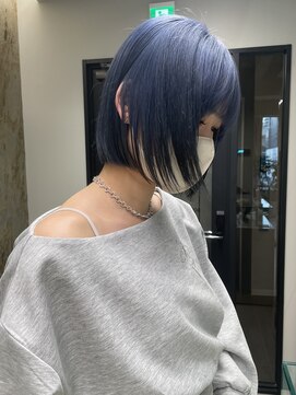 ソル 栄矢場町(SOL) ブルーカラー/ネイビーブルー/切りっぱなしボブ