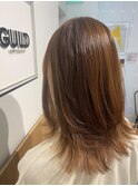柔らかブラウン×軽やかレイヤー