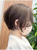調布イルミナカラーレイヤーボブウルフショートカットベージュ