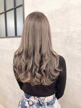 ロンド ルージュ 銀座店(Lond rouge) 【カラーリスト 山口槙也】色気漂うレイヤーカット