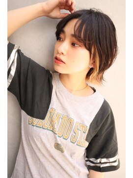 アージアム バイ アイリコ たまプラーザ(arseum by IRICO) インナーカラー外ハネショートボブ