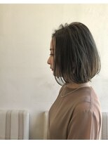 ペネロープ(Penelope)&nbsp;［新宿］ボブ/ショート/グレージュ　担当　夕島