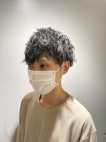 エコル(EKOLU)&nbsp;刈り上げ高めスパイラルパーマ