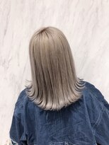 リーオオサカ(Lee Osaka)&nbsp;ホワイトベージュ×東芽生