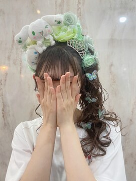 ラビス(Lovis) ハッシュカット/フルバング/似合わせカット/レッドブラウン