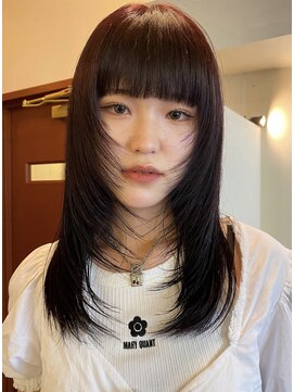 カルテ(QUARTE) シャギーな顔まわりレイヤー