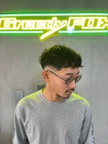 グリーディーフォックス 代々木(Greedy FOX)&nbsp;波巻き/ハイライト/マッシュパーマ/ウルフ[シェービング]