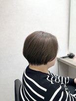 シュガー バイ エクラート 立川南口店(SUGAR by ECLART)&nbsp;立川駅/立川南口/ショートボブ/白髪ぼかし/ショート丸みボブ