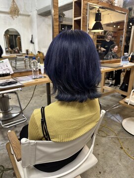 ウィークエンド(WEEKEND) ネイビーブルー　23900円