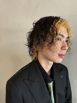 トイロ(toiro) ミディアムパーマ×インナー抜きっぱなし