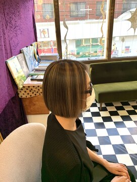 バルテイン(Hair Valtein) アッシュブラウンハイライトボブ