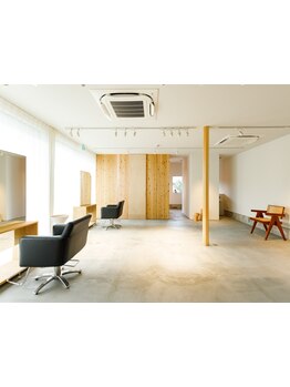 【光明池駅から徒歩11分♪】ナチュラルで洗練されたお洒落な空間の店内で、落ち着いたサロンtimeを◇