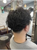 波巻きツイストスパイラルパーマツーブロック刈り上げ