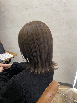 エクラートリアーラ 藤沢店(ECLART Reala) ほんのりオリーブベージュ