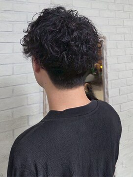 波巻きツイストスパイラルパーマ ツーブロック 束感 20代 30代