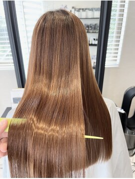 上質艶感プラチナブラウンストレート