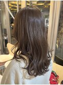 透明感ブリーチなし柔らかベージュロングレイヤー