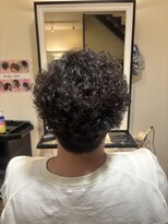 クンクンルーホーライシー(KUN KUN LU HO laishi) スパイラルパーマ・ツイストスパイラルのミックスパーマ