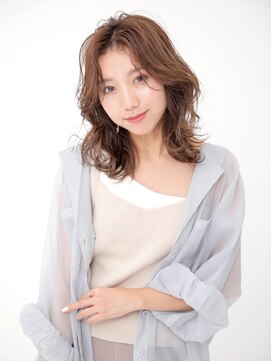 クリスタルマジック 伊賀店(CRYSTAL MAGIC) 軽やかで小顔になれるウルフミディ