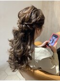 今っぽくハーフアップ♪