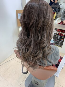 エイミー バイ ハセ(Aimee by HASE) 30代40代50代/大人の上質ハイライトカラー/ニュアンスカラー