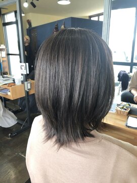 ワラティク(WARATI C) ミディアムスタイル