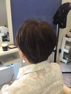 ヘアーメイク S&I 耳かけショート