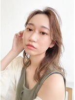 クーラ(Cura)&nbsp;*コテ巻き風ニュアンスパーマ・オリーブベージュ