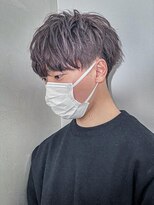 ジゼル(gisele)&nbsp;(石川)ラベージュ刈り上げマッシュ