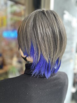 バジオットエイチ(BUZZIoT h) 【インナーカラー】マッシュウルフ×GRAY