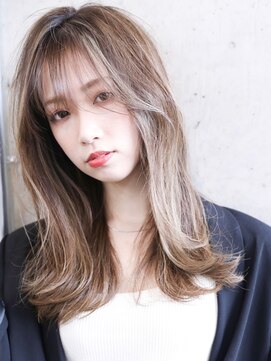 メノン 茨木店(Menon) フェミニンロング　ハイライト　　美髪　小顔ヘア