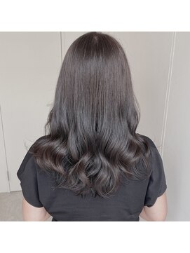 サイ アオヤマ(sai AOYAMA) オリーブグレーラテ