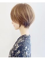 大人可愛い前髪ありのひし形マッシュショートパーマ３0代４0代
