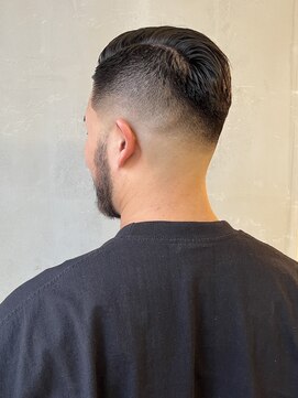 フランクスバーバーリザーブ 人形町店(FRANK’S BARBER RESERVE) ローフェードスキン　ｙ