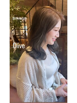 エルト 四条烏丸(elto) 韓国風ミディアム★オリーブグレージュ★★《下岡優花》