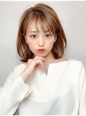 韓国風レイヤー/外ハネくびれ/ミディアムレイヤー/ぱっつん前髪