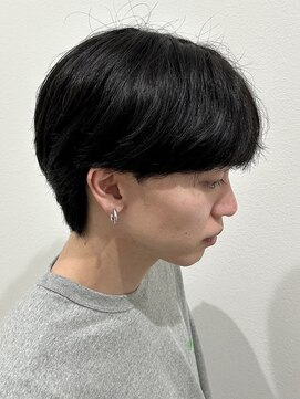 ヒュイル バイ ニアウ(Hwyl by Niau) メンズカットシースルーマッシュストレートミニウルフショート