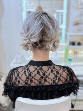 アトリエビューティーアミュ(atelier beauty AmU) 推し活 イベント 量産型 お呼ばれ ツインシニヨン